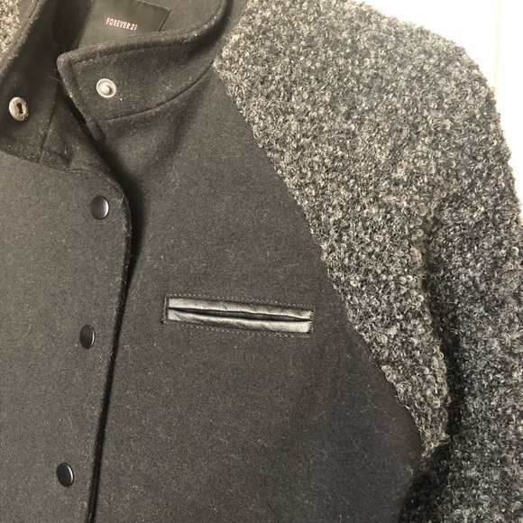 Forever 21 black varsity bomber jacket - Picture 6 of 8